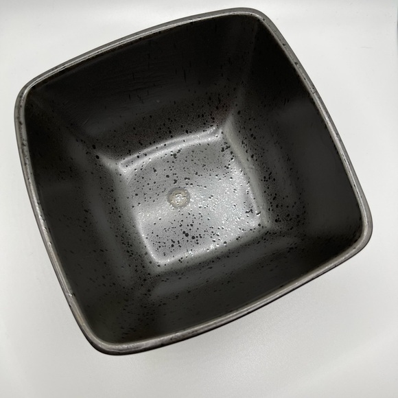 Red Solstice Zinnia Bowl - Picture 2 of 6